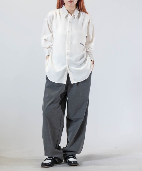 Naive magic（ナイーブマジック）の「【a】ナチュラルストレッチポリエステル フラワーエンブロイダリー バルーンスリーブ スリットシャツ 長袖（シャツ/ブラウス・メンズ・ホワイト/ブルー/ダークグレー/グレイッシュベージュ/ブラック/モカ・LARGE/MEDIUM/X-LARGE）」の11枚目の写真