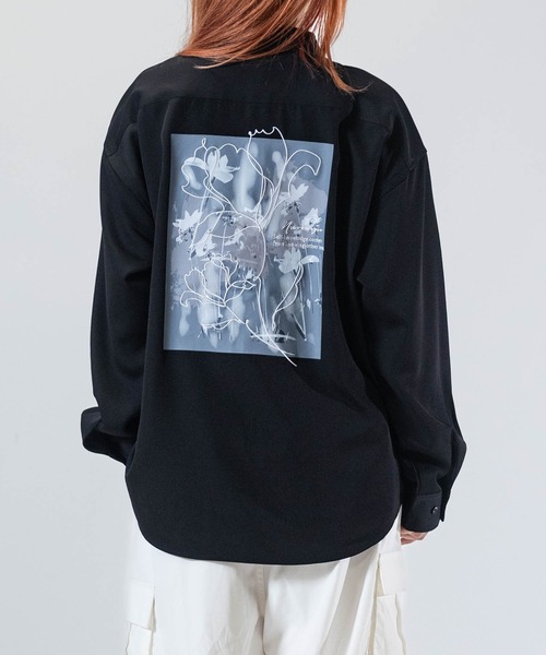 Naive magic（ナイーブマジック）の「【a】ナチュラルストレッチポリエステル フラワーエンブロイダリー バルーンスリーブ スリットシャツ 長袖（シャツ/ブラウス・メンズ・ホワイト/ブルー/ダークグレー/グレイッシュベージュ/ブラック/モカ・LARGE/MEDIUM/X-LARGE）」の17枚目の写真