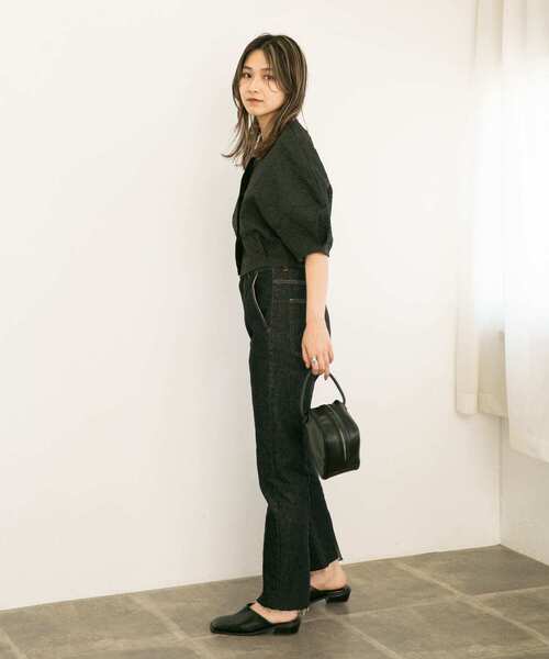 KBF（ケイビーエフ）の「ジャガードショートトップス（シャツ/ブラウス・レディース・オフホワイト/ブラック・ONE）」の12枚目の写真