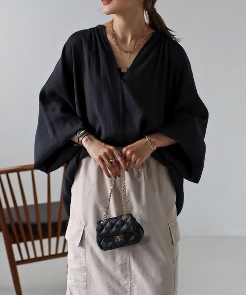 Bonjour Sagan(ボンジュールサガン)の「ボリューム袖シアーシャツ(シャツ/ブラウス・レディース・オフホワイト/ブラウン/ブラック・FREE)」の1枚目の写真