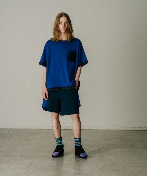 FACETASM(ファセッタズム)の「FRILL TEE(Tシャツ/カットソー・メンズ・ライトブルー/ホワイト・4/5)」の6枚目の写真