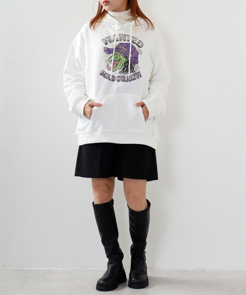 MODISH GAZE（モディシュガゼ）の「MODISH GAZE ビンテージ加工プリント ルーズパーカー（パーカー・レディース・ブラック/ホワイト・M/L/S）」の12枚目の写真