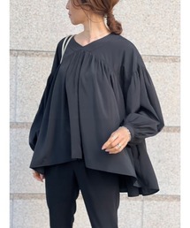 ステッチバックテイルブラウス