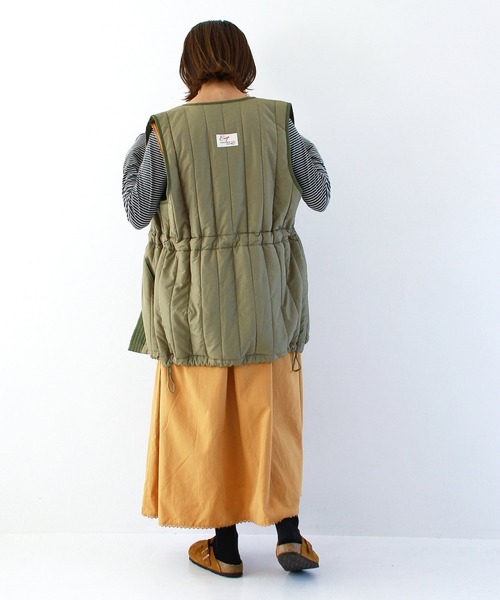 Crisp（クリスプ）の「ミリタリーキルティングベスト（ベスト・レディース・オリーブ/ベージュ・FREE）」の7枚目の写真