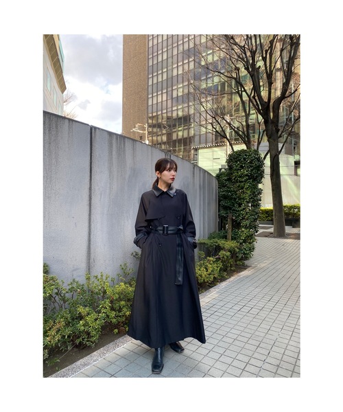LEANN MOMENT（リーンモーメント）の「Faux leather trench coat