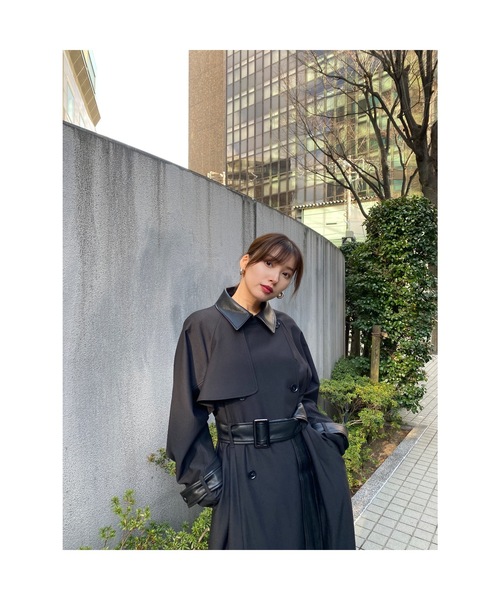 LEANN MOMENT（リーンモーメント）の「Faux leather trench coat