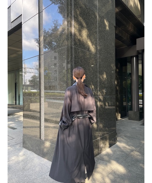 LEANN MOMENT（リーンモーメント）の「Faux leather trench coat