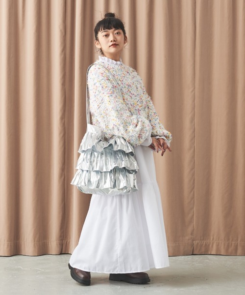 MERLOT（メルロー）の「メタリックフリルショルダーバッグ（ショルダーバッグ・レディース・ブラック/シルバー/ホワイト・FREE）」の17枚目の写真