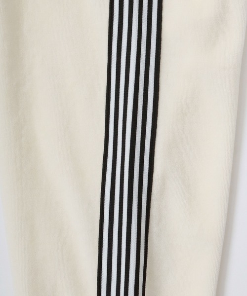 Kappa（カッパ）の「Kappa（カッパ）サイドライン ベロアトラックジャケット/ブランドワンポイントロゴ刺繍 ラインジャージ（ジャージ・メンズ・ブラウン/ブラック/ワインレッド/アイボリー・M/L/XL）」の8枚目の写真