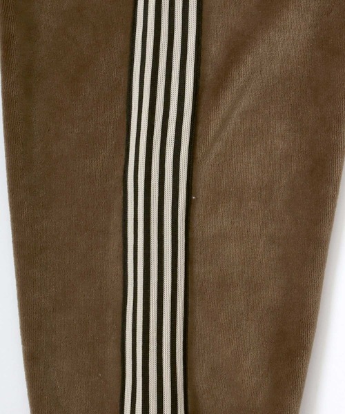 Kappa（カッパ）の「Kappa（カッパ）サイドライン ベロアトラックジャケット/ブランドワンポイントロゴ刺繍 ラインジャージ（ジャージ・メンズ・ブラウン/ブラック/ワインレッド/アイボリー・M/L/XL）」の16枚目の写真