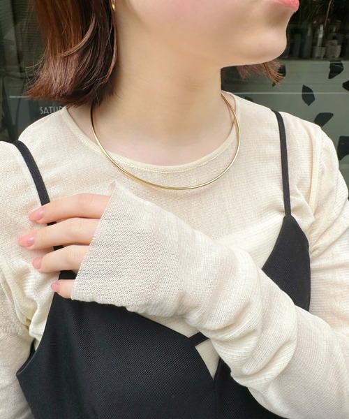 iso（イソ）の「シンプルメタルチョーカーネックレス/ネックカフ（チョーカー・レディース・シルバー/ゴールド・FREE）」の3枚目の写真