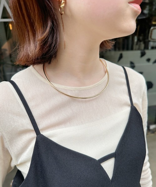 iso（イソ）の「シンプルメタルチョーカーネックレス/ネックカフ（チョーカー・レディース・シルバー/ゴールド・FREE）」の7枚目の写真