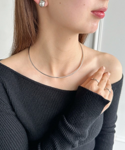 iso（イソ）の「シンプルメタルチョーカーネックレス/ネックカフ（チョーカー・レディース・シルバー/ゴールド・FREE）」の15枚目の写真