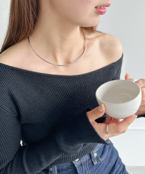 iso（イソ）の「シンプルメタルチョーカーネックレス/ネックカフ（チョーカー・レディース・シルバー/ゴールド・FREE）」の16枚目の写真