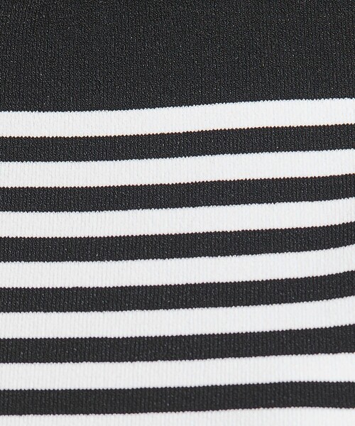 UNITED ARROWS（ユナイテッドアローズ）の「COMFY コンパクト クルーネック ニット（ニット/セーター・レディース・ブラック/ホワイト/その他7/オリーブ/その他1・FREE）」の7枚目の写真