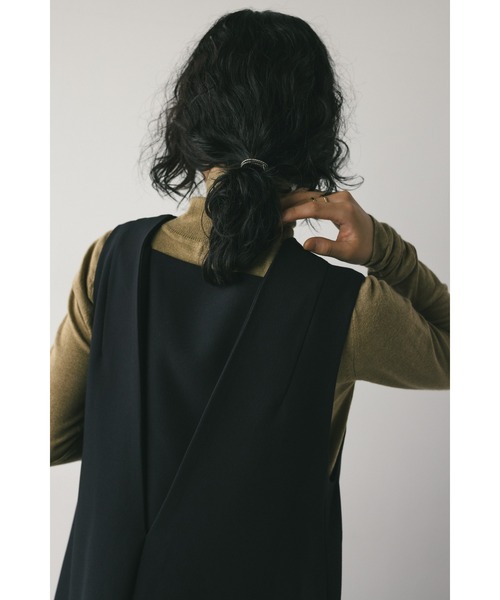STYLEMIXER(スタイルミキサー)の「レイヤーネックフレアワンピース(ワンピース・レディース・ブラック/グレー・MEDIUM/SMALL)」の9枚目の写真