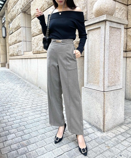 Julia Boutique（ジュリアブティック）の「チェーンデザインハイウエストストレートパンツ/23590（その他パンツ・レディース・グレー/ブラック・ONE）」の2枚目の写真