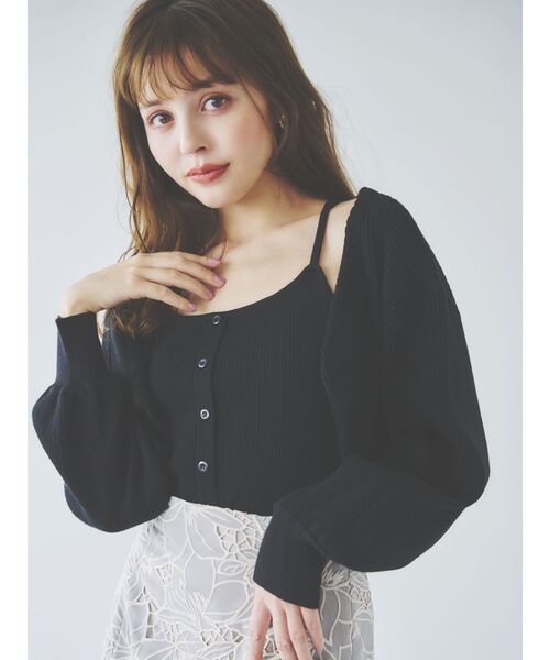 dazzlin（ダズリン）の「フロントボタンビスチェアンサンブル（アンサンブル・レディース・ピンク/ブラック/オフホワイト・FREE）」の4枚目の写真