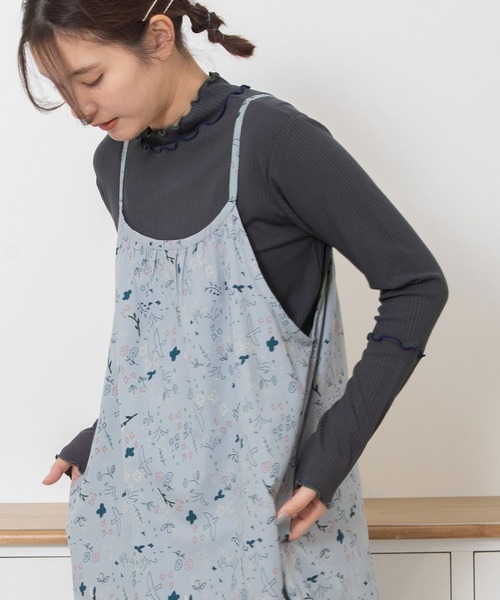 POU DOU DOU（プードゥドゥ）の「配色メローテレコトップス（Tシャツ/カットソー・レディース・イエロー/ダークグレー/アイボリー/グリーン・3）」の3枚目の写真