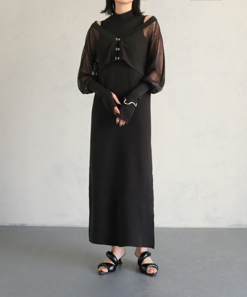 &g'aime(アンジェム)の「【&g'aime】フィンガーホール付カーディガン+ノースリーブニットワンピースセット(2pcs)(ドレス・レディース・グレイッシュベージュ/ブラック/パープル・FREE)」の2枚目の写真