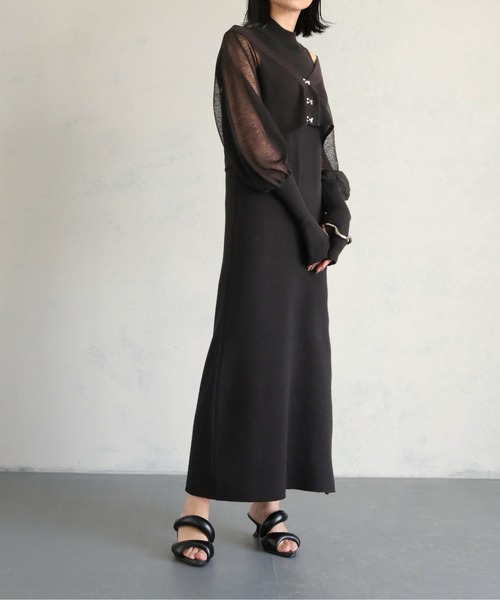 &g'aime(アンジェム)の「【&g'aime】フィンガーホール付カーディガン+ノースリーブニットワンピースセット(2pcs)(ドレス・レディース・グレイッシュベージュ/ブラック/パープル・FREE)」の5枚目の写真