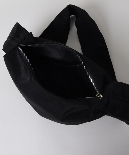 THE SHOP TK （ザ ショップ ティーケー ）の「◆【軽量】シャカシャカムーンショルダーバッグ（ショルダーバッグ・レディース・ベージュ/ブラック/カーキ/イエロー系その他・00）」の17枚目の写真