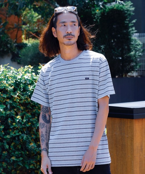 RVCA(ルーカ)の「RVCA メンズ VALLEJO STRIPE TEE Tシャツ 【2024年春夏モデル】/ルーカ半袖ボーダーTシャツ(Tシャツ/カットソー・メンズ・グレー/グリーン/ネイビー・LARGE/MEDIUM/SMALL)」の20枚目の写真