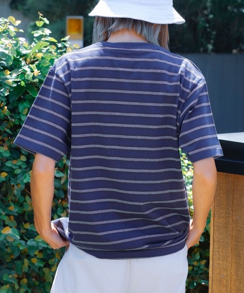 RVCA(ルーカ)の「RVCA メンズ VALLEJO STRIPE TEE Tシャツ 【2024年春夏モデル】/ルーカ半袖ボーダーTシャツ(Tシャツ/カットソー・メンズ・グレー/グリーン/ネイビー・LARGE/MEDIUM/SMALL)」の6枚目の写真