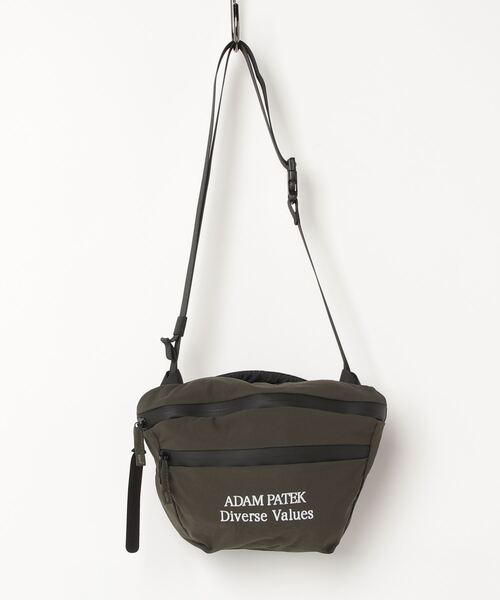 ADAM PATEK(アダムパテック)の「『ADAM PATEK』 nylon mini shoulder bag/ナイロンミニショルダーバッグ(ショルダーバッグ・メンズ・カーキ/ブラック・FREE)」の1枚目の写真