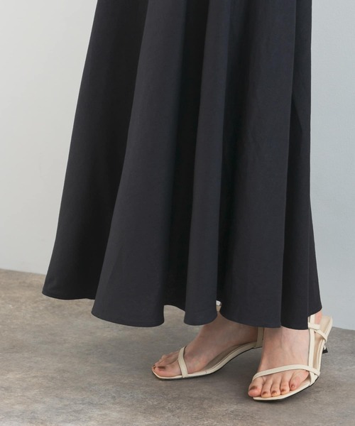 URBAN RESEARCH ROSSO WOMEN（アーバンリサーチ　ロッソ）の「バックファスナーリネン混ロングスカート（スカート・レディース・チャコールグレー/ピンク/ベージュ/ミント・36/38）」の18枚目の写真