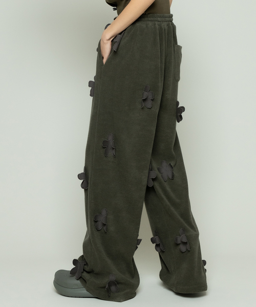 JOINT WORKS(ジョイントワークス)の「【irojikake/イロジカケ】 Flower garden pile pants(その他パンツ・レディース・ブラック/カーキ・SMALL)」の2枚目の写真