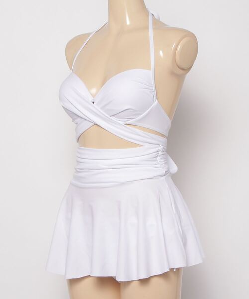 gossip！ロサンゼルス（ゴシップロサンゼルス）の「【 6色展開 】 クロスラップ フレア スカート ビキニ 3点セット（水着・レディース・ホワイト/ブラック/レッド/ブルー/ベージュ/ブラウン・M/L/XL）」の11枚目の写真