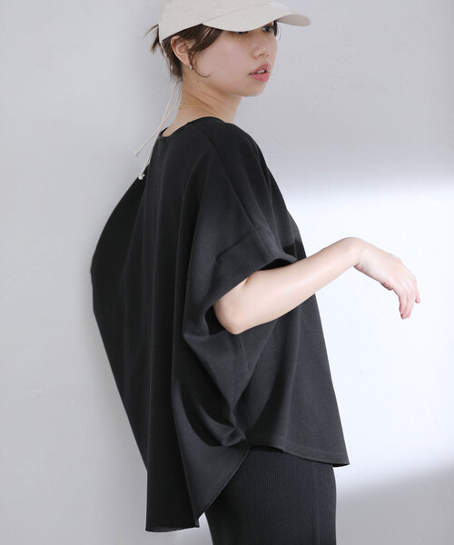 La TOTALITE（ラトータリテ）の「【Munich/ミューニック】double face boucle blouse（シャツ/ブラウス・レディース・ブラック/ホワイト・FREE）」の7枚目の写真