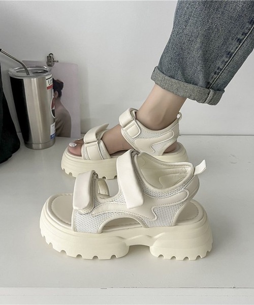 Lace Ladies(レースレディース)の「ベルクロ バンド 厚底 スポーツ サンダル(サンダル・レディース・ブラック/アイボリー・23/24/24.5/23.5/22.5/ 25)」の11枚目の写真