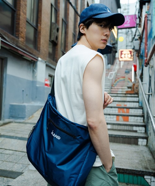 ALAND（エーランド）の「【UNISEX】ALAND／デニムAロゴCAP（キャップ・レディース・インディゴブルー/ブラック・ONE SIZE）」の4枚目の写真