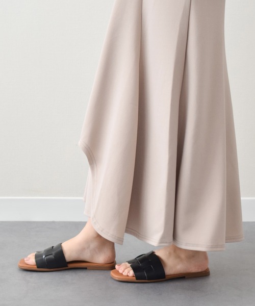 inter-chaussures（インターショシュール）の「【Oh my Sandals】スクエアトウフラットレザーサンダル(E42203)（サンダル・レディース・グリーン/ブラック/ホワイト/シルバー・38/35/36/37/39）」の14枚目の写真