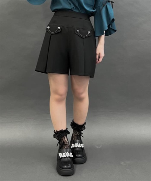 axes femme POETIQUE（アクシーズファムポエティック）の「チェーンフラップキュロット（その他パンツ・レディース・ネイビー/ブラック・MEDIUM）」の2枚目の写真