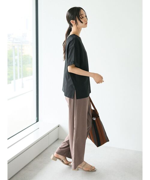 CRAFT STANDARD BOUTIQUE(クラフトスタンダードブティック)の「接触冷感/抗菌防臭/ 前後2WAY半袖スクエアネックTee(Tシャツ/カットソー・レディース・ラベンダー/アイボリー/ブラック/サックスブルー・FREE)」の21枚目の写真