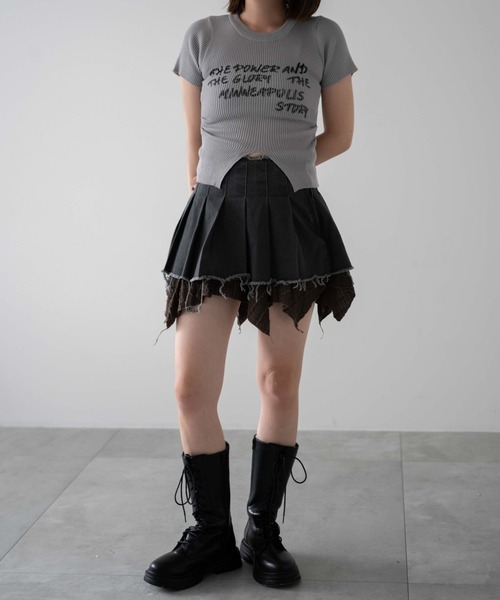 WEGO（ウィゴー）の「DISPARK/タックダメージミニスカート（スカート・レディース・ブラック/チャコール・FREE）」の4枚目の写真
