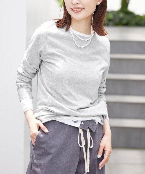 SLOBE IENA（スローブイエナ）の「T/C天竺ベーシックロンTEE（Tシャツ/カットソー・レディース・グレー/ホワイト/ダークブルー・FREE）」の14枚目の写真