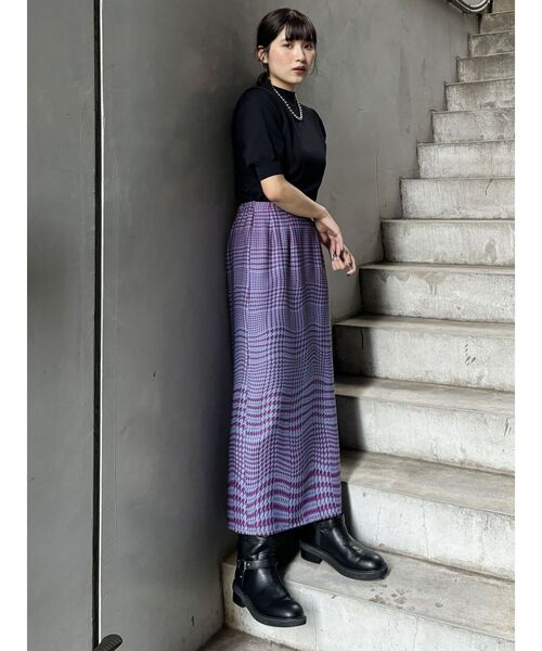 MURUA（ムルーア）の「ウェーブチェックナロースカート（スカート・レディース・パープル/グレー・FREE）」の8枚目の写真