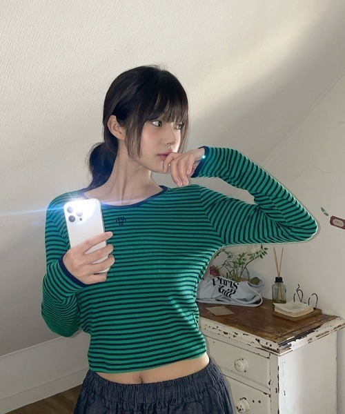 muahmuah（ムーアムーア）の「A'GEM/9 × .kom 『muah muah/ムーアムーア』 LOGO STITCH STRIPE LS/ロゴ ステッチ ストライプ 長袖カットソー（Tシャツ/カットソー・レディース・ブラック/ネイビー/ブラウン・FREE）」の11枚目の写真