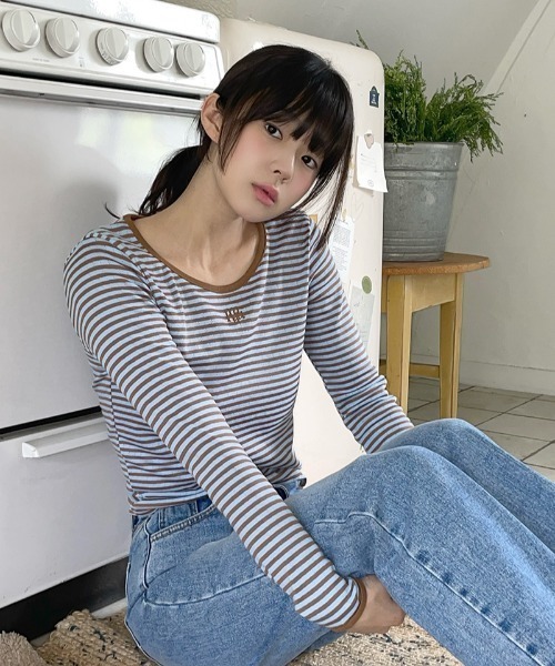 muahmuah（ムーアムーア）の「A'GEM/9 × .kom 『muah muah/ムーアムーア』 LOGO STITCH STRIPE LS/ロゴ ステッチ ストライプ 長袖カットソー（Tシャツ/カットソー・レディース・ブラック/ネイビー/ブラウン・FREE）」の9枚目の写真