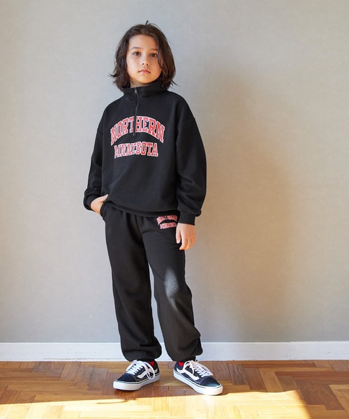 coca(coca)(コカ)の「キッズ カレッジプリント スウェットジョガーパンツ(スウェットパンツ・キッズ・ダークグリーン/ブラック・120/130/140/150)」の11枚目の写真