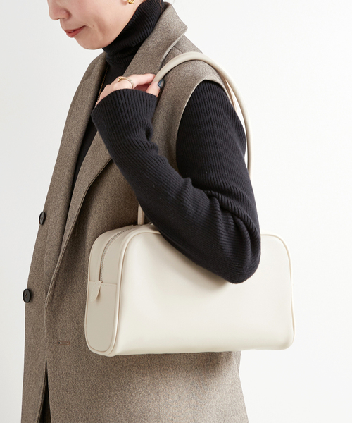 B.C STOCK（ベーセーストック）の「ボストンBAG（ショルダーバッグ・レディース・ホワイト/ウッド/ブラック・FREE）」の2枚目の写真