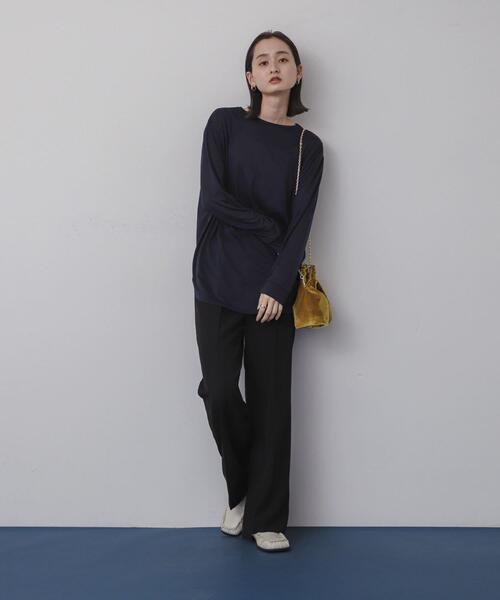 SENSE OF PLACE by URBAN RESEARCH(センスオブプレイスバイアーバンリサーチ)の「ラウンドテールシアールーズトップ(Tシャツ/カットソー・レディース・ネイビー/ブラック/オフホワイト・ONE)」の13枚目の写真