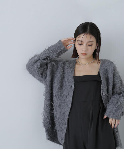 NATURAL BEAUTY BASIC(ナチュラルビューティーベーシック)の「◇Vネック起毛コーディガン(カーディガン/ボレロ・レディース・チャコールグレー/オフホワイト/ベージュ・FREE)」の12枚目の写真