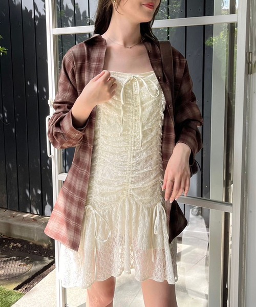 one after another NICE CLAUP(ワンアフターアナザーナイスクラップ)の「オーバーサイズチェックシャツ(シャツ/ブラウス・レディース・グレー系/ブラウン系/ホワイト×ブラック・FREE)」の17枚目の写真