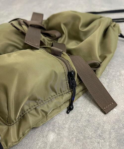 CIAOPANIC（チャオパニック）の「テープリボンナイロンナップザック（バックパック/リュック・レディース・ブラック/カーキ・FREE）」の11枚目の写真