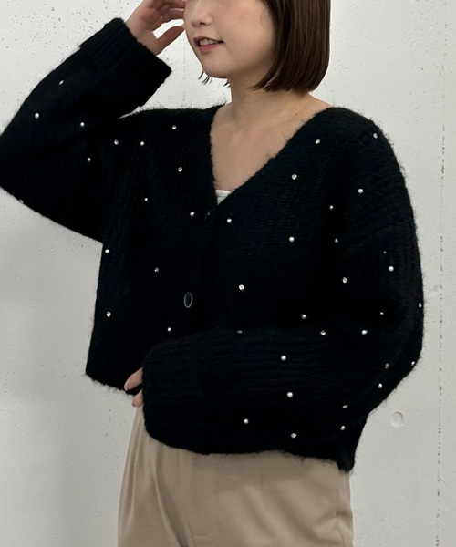 archives（アルシーヴ）の「ビジューパールニットカーディガン（カーディガン/ボレロ・レディース・ブラック/オフホワイト/グレー/ピンク・MEDIUM）」の21枚目の写真